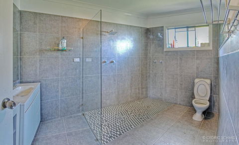 KiteSurf 1770 Beach House - Kingaroy Accommodation 3