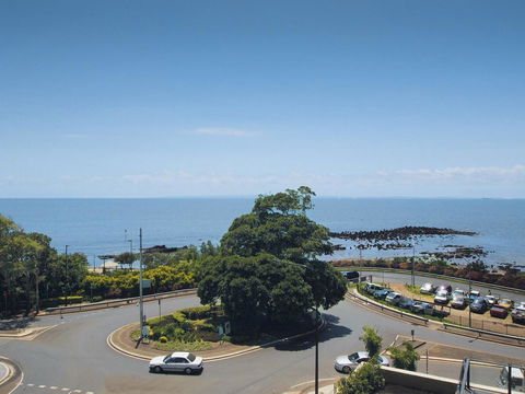 Oaks Redcliffe Mon Komo Suites - Kingaroy Accommodation 2