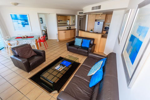 Grand Palais Boolarong Beachside Apartments - Kingaroy Accommodation 24