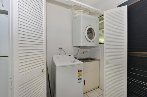 Seascape Holidays At Beachfront Terraces - Kingaroy Accommodation 16