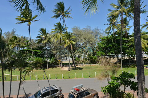 Seascape Holidays At Beachfront Terraces - Kingaroy Accommodation 27