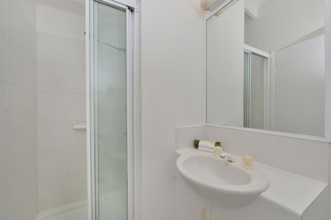 Seascape Holidays At Beachfront Terraces - Kingaroy Accommodation 7