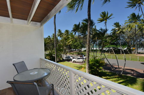 Seascape Holidays At Beachfront Terraces - Kingaroy Accommodation 13