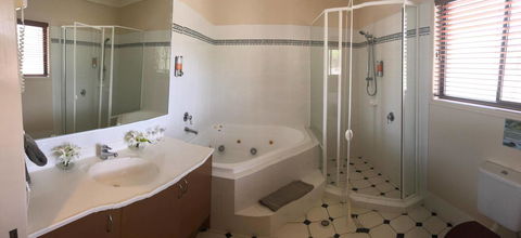 The Bearded Dragon Boutique Hotel - Kingaroy Accommodation 5