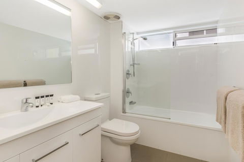 Bali Hai Apartments Noosa - Kingaroy Accommodation 6