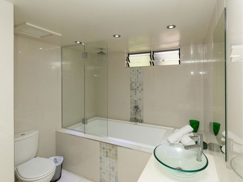 Beach Lodges - Kingaroy Accommodation 12