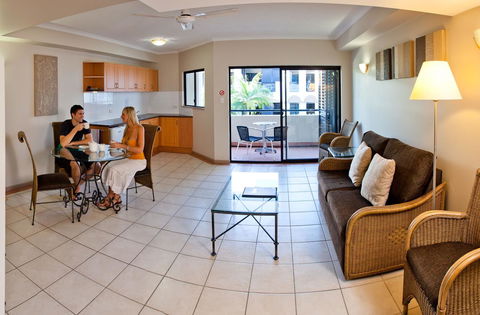 Regal Port Douglas - Kingaroy Accommodation 30