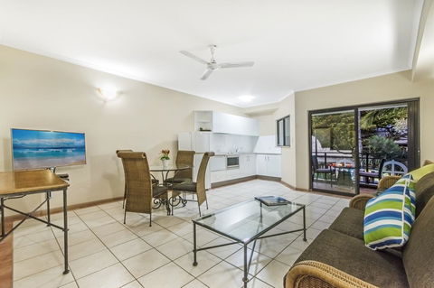 Regal Port Douglas - Kingaroy Accommodation 6
