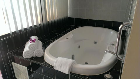 Regal Port Douglas - Kingaroy Accommodation 25