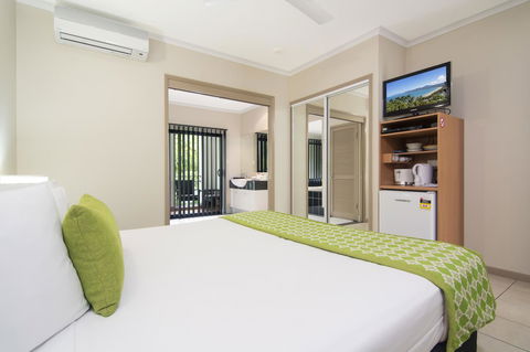 Regal Port Douglas - Kingaroy Accommodation 3