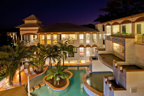 Regal Port Douglas - Kingaroy Accommodation 19