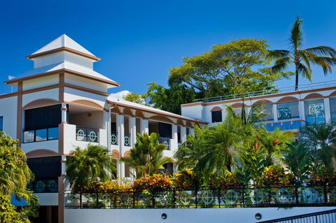 Regal Port Douglas - Kingaroy Accommodation 23