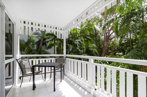 The White House Port Douglas - Kingaroy Accommodation 25