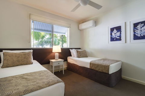The White House Port Douglas - Kingaroy Accommodation 37