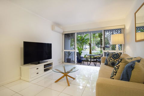 The White House Port Douglas - Kingaroy Accommodation 16
