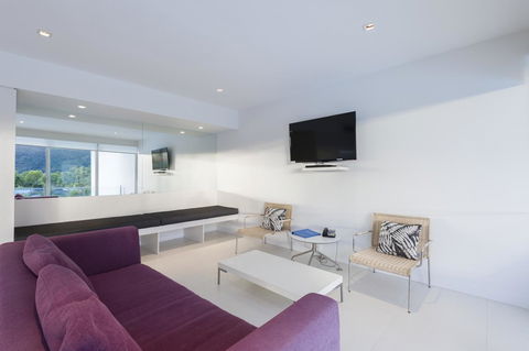 Pool Resort Port Douglas - Kingaroy Accommodation 15
