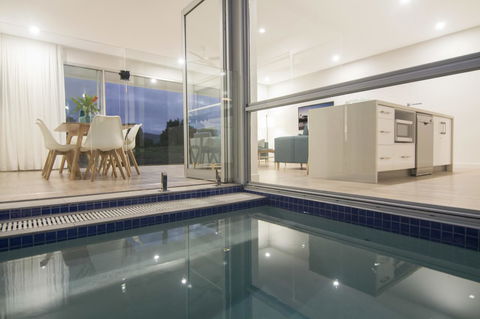 Pool Resort Port Douglas - Kingaroy Accommodation 36