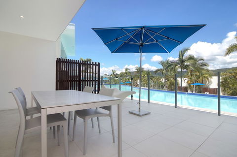 Pool Resort Port Douglas - Kingaroy Accommodation 9