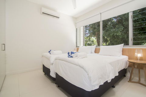 Pool Resort Port Douglas - Kingaroy Accommodation 33