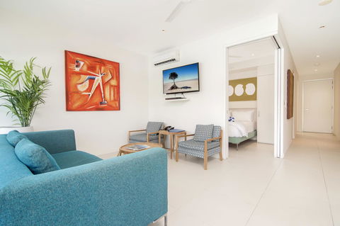 Pool Resort Port Douglas - Kingaroy Accommodation 32