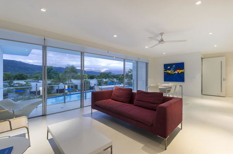 Pool Resort Port Douglas - Kingaroy Accommodation 17