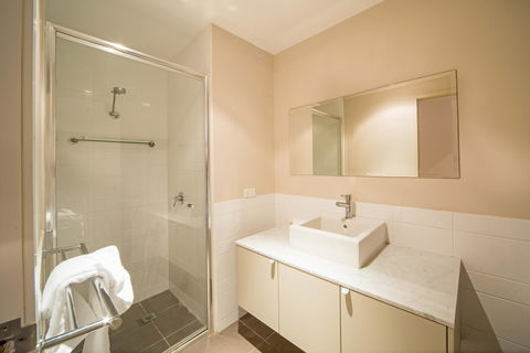 Whitsunday Reflections - Kingaroy Accommodation 4
