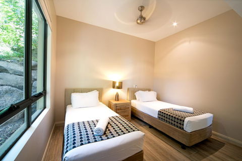 Whitsunday Reflections - Kingaroy Accommodation 5