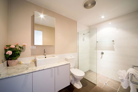 Whitsunday Reflections - Kingaroy Accommodation 11