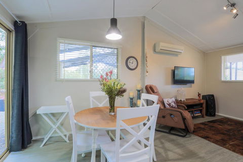 Bed & Breakfast 1 Bedroom Guest House - Kingaroy Accommodation 23