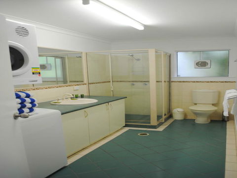 The Port Douglas Queenslander - Kingaroy Accommodation 15