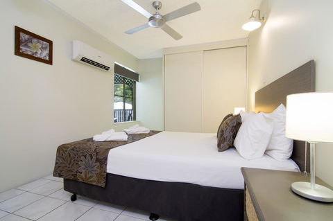 The Port Douglas Queenslander - Kingaroy Accommodation 11