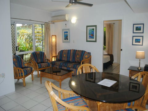 The Port Douglas Queenslander - Kingaroy Accommodation 21