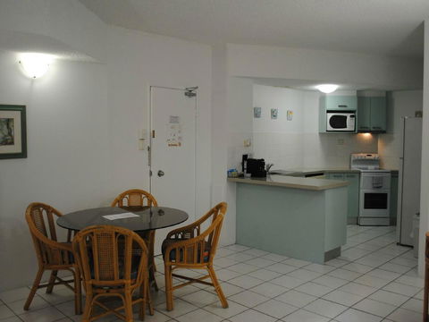 The Port Douglas Queenslander - Kingaroy Accommodation 20
