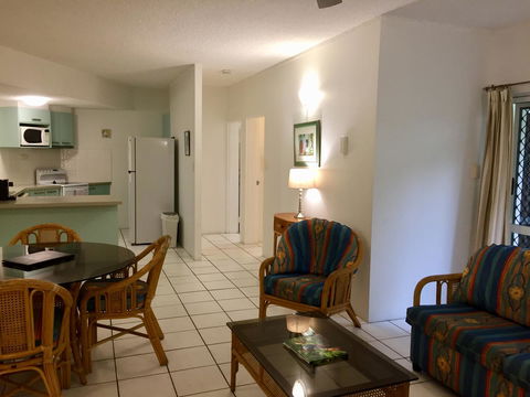 The Port Douglas Queenslander - Kingaroy Accommodation 7