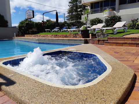 Surfers Chalet - Kingaroy Accommodation 2