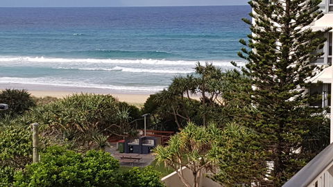 Surfers Chalet - Kingaroy Accommodation 23