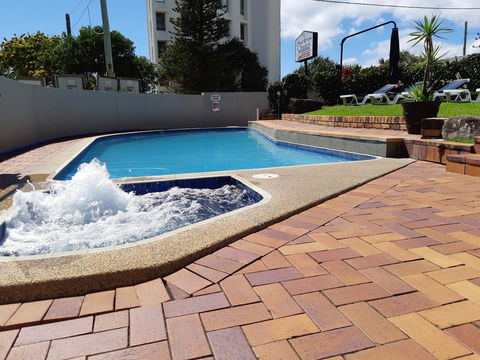 Surfers Chalet - Kingaroy Accommodation 3