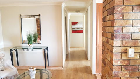 Surfers Chalet - Kingaroy Accommodation 22