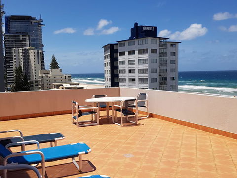 Surfers Chalet - Kingaroy Accommodation 36