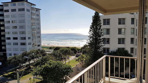 Surfers Chalet - Kingaroy Accommodation 15