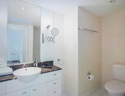 Circle Luxury Holidays - Kingaroy Accommodation 1