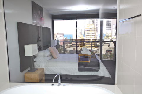 Circle Luxury Holidays - Kingaroy Accommodation 5