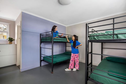 Backpackers In Paradise 18-35 Hostel - Kingaroy Accommodation 3