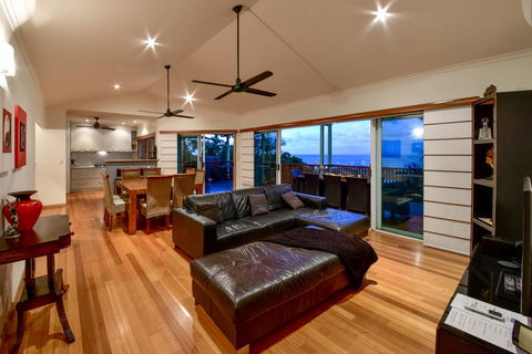 Bella Vista On Nara Pets Welcome - Kingaroy Accommodation 11