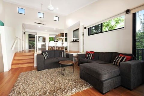 Shorelines - Kingaroy Accommodation 10