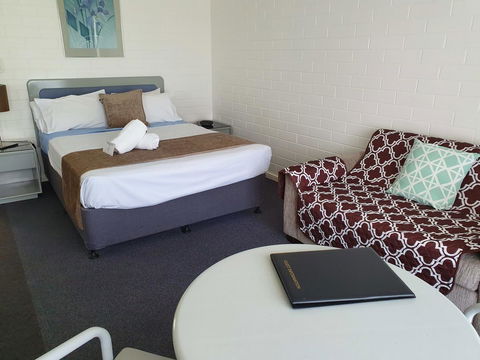 Dalby Manor Motor Inn - Kingaroy Accommodation 9