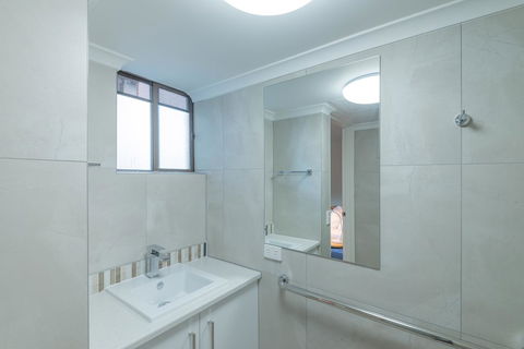 Munna Beach Apartments - Kingaroy Accommodation 29