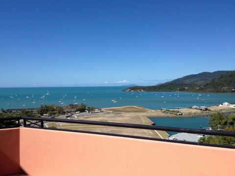 Martinique Whitsunday Resort - Kingaroy Accommodation 42