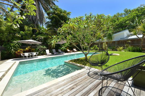 Jamaica Beach House - Kingaroy Accommodation 4