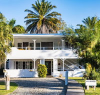 Jamaica Beach House - Kingaroy Accommodation